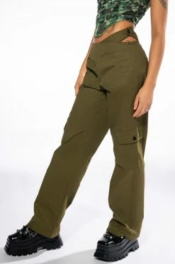 ALL I WANT DETAILED WAIST STRAIGHT LEG CARGO PANT