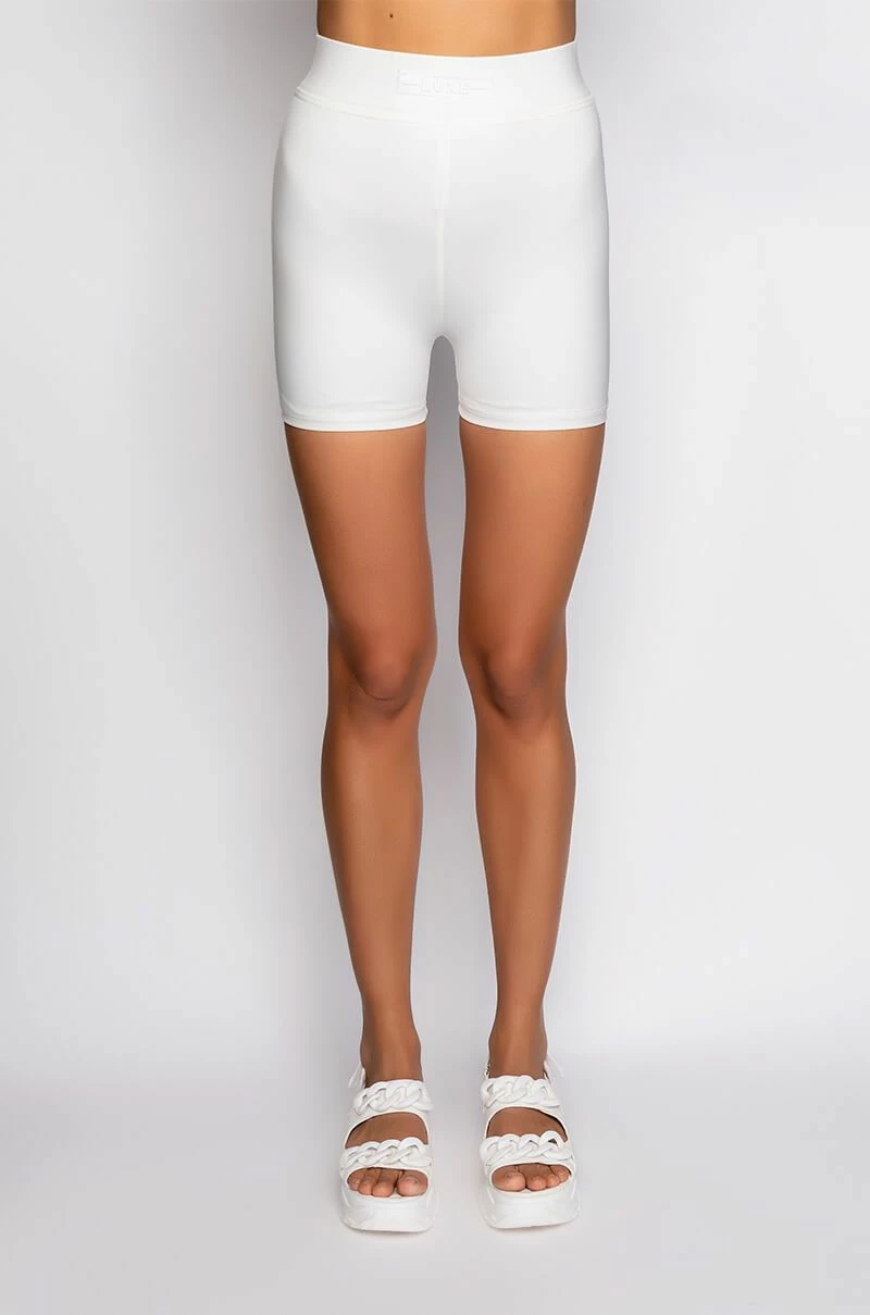 BASIC LUXE WHITE BIKER SHORT 8 BASIC LUXE WHITE BIKER SHORT - Image 6