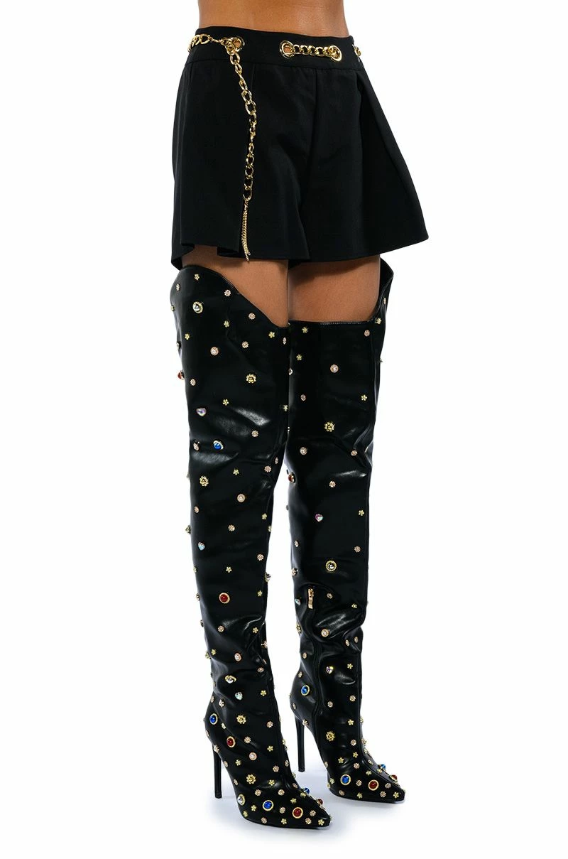 BETTER DAYS FLOUNCE SHORT WITH CHAIN BELT - Image 6