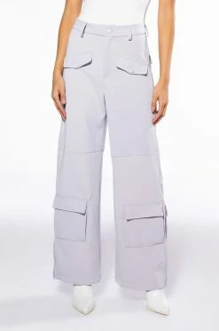 ELEVATED CARGO PANTS IN LIGHT GREY