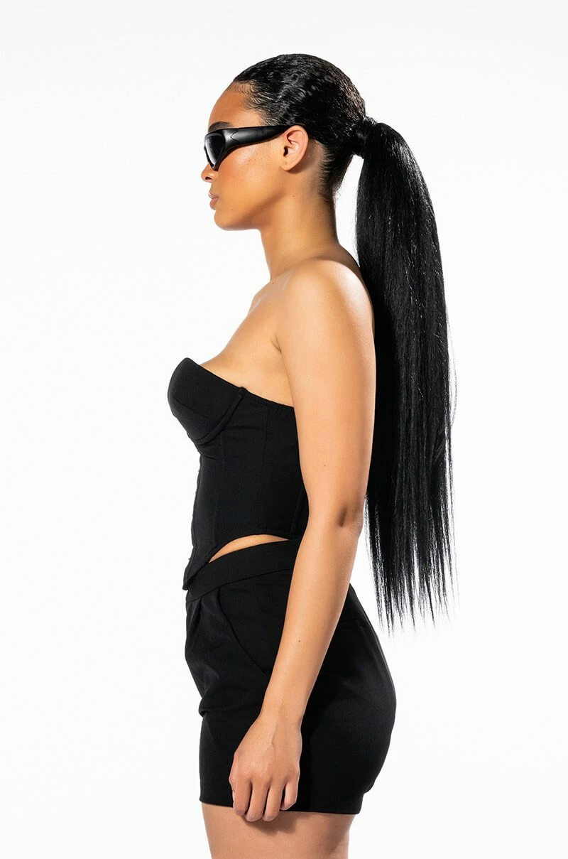 GRETEL STRAPLESS CORSET IN BLACK - Image 7