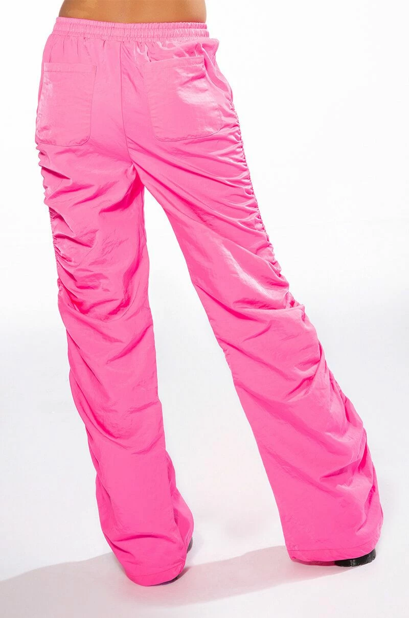 I JUST WANNA BE SEEN JOGGERS IN PINK - Image 5