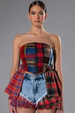 MODERN PUNK PLAID RUFFLE DENIM SHORT 14 MODERN PUNK PLAID RUFFLE DENIM SHORT -HORSE GIRL Shop modern punk plaid ruffle denim short light blue denim 3 3