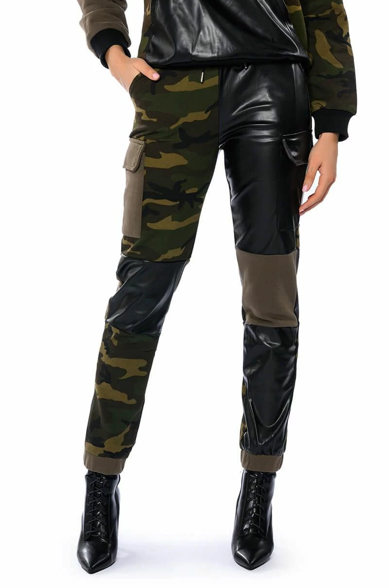 ONE AND ONLY COLORBLOCK JOGGER 3 ONE AND ONLY COLORBLOCK JOGGER