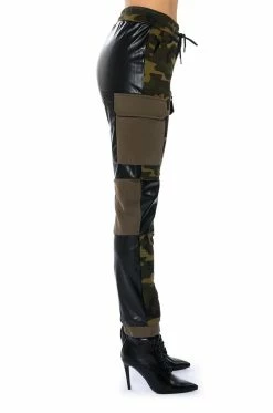 ONE AND ONLY COLORBLOCK JOGGER 14 ONE AND ONLY COLORBLOCK JOGGER -HORSE GIRL Shop one and only colorblock jogger brown multi 6 6 c1