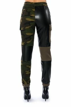 ONE AND ONLY COLORBLOCK JOGGER 16 ONE AND ONLY COLORBLOCK JOGGER -HORSE GIRL Shop one and only colorblock jogger brown multi 8 8