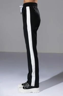 RUNNING LAPS JOGGER -HORSE GIRL Shop running laps jogger black 6 6 c1