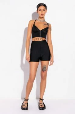 SHAKE IT FRINGE DETAIL BANDAGE SHORT