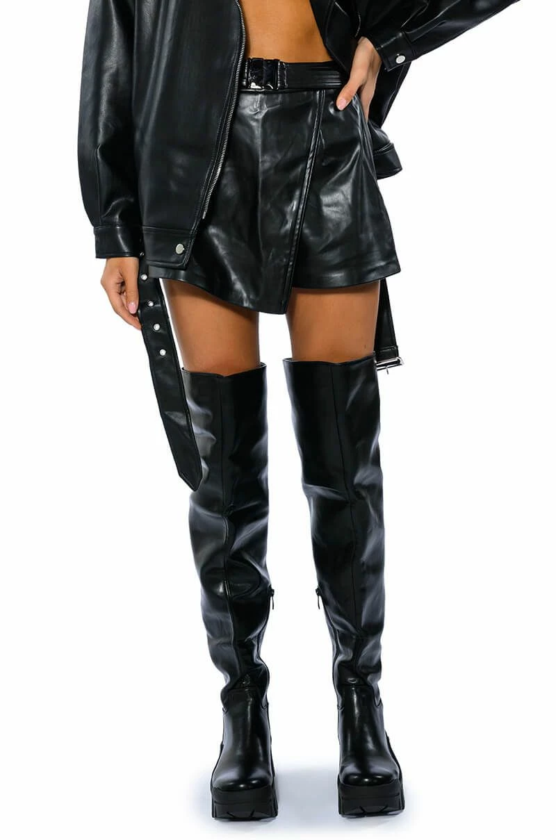 THE BADDEST BELTED FAUX LEATHER SKORT WITH 4 WAY STRETCH - Image 3